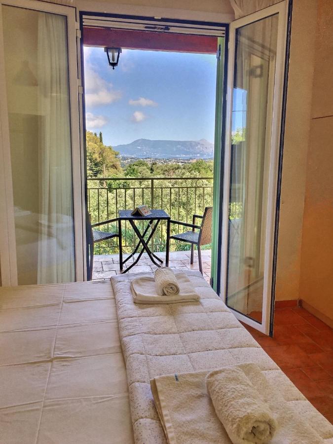 Gastouri Pascalia With Heated Pool In October And Views *