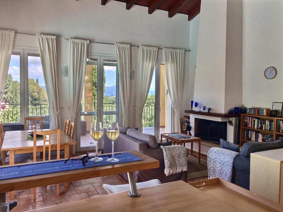 Villa Gastouri Pascalia With Heated Pool In October And Views Achílleion
